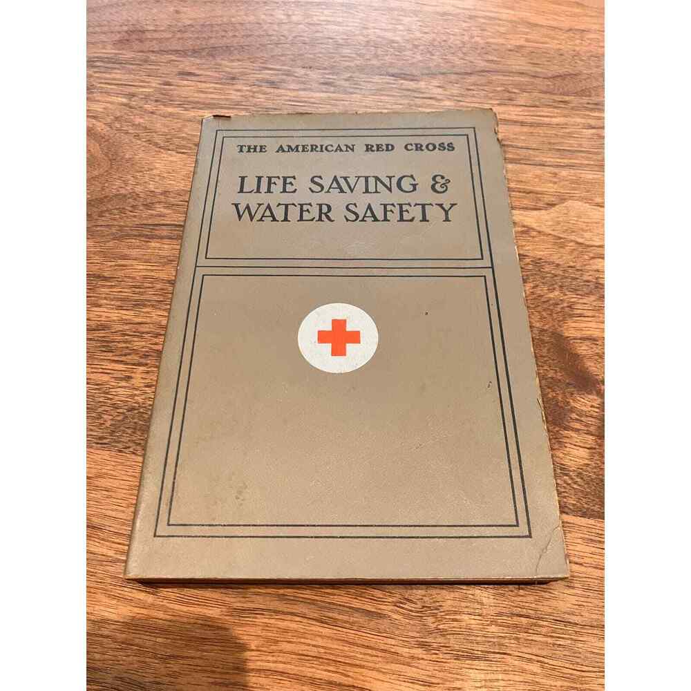 Vintage Red Cross Bokk Life Saving & Water‎ Safety 1971